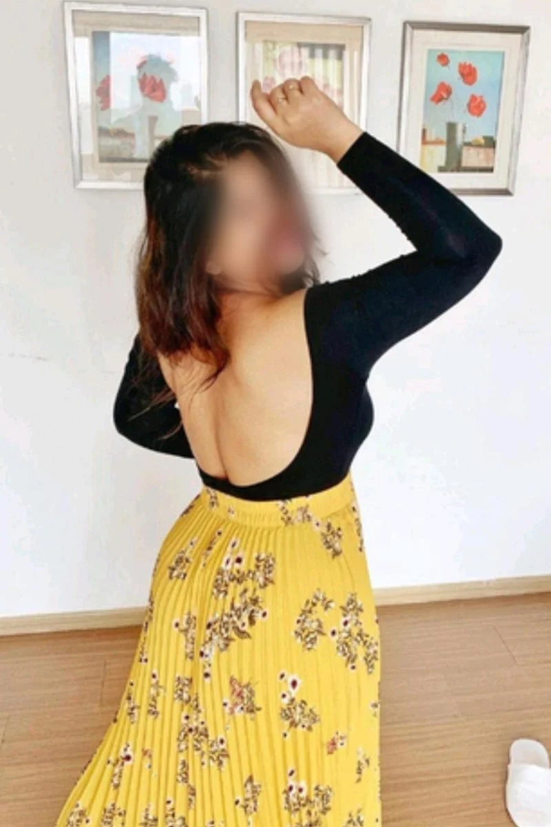 high profile Call Girls in Surat