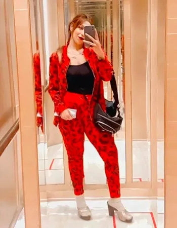 Call Girls service in Surat